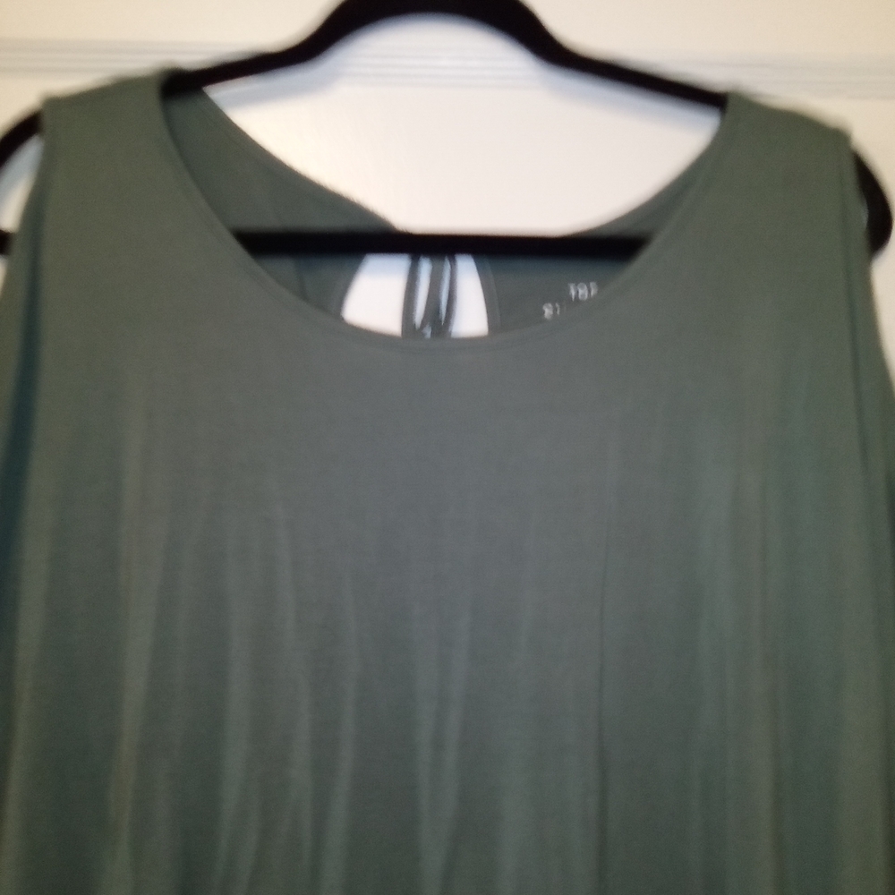 Torrid Olive Green Tank Top Size 2X - Picture 2 of 6